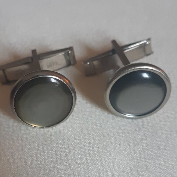 1950s Adularescent Grey Art Glass Silver Tone .5" Round Cuff Links - Picture 1 of 10